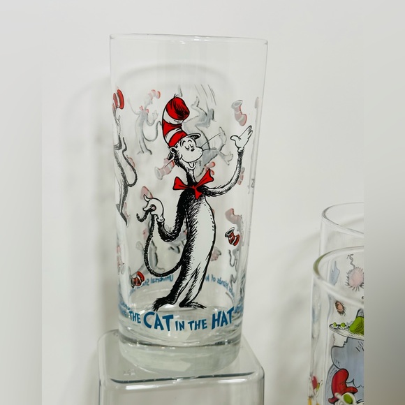 Vintage COLLECTIBLE Set Of 6 Dr Seuss Pint Glass Tumblers NEW - Picture 7 of 13